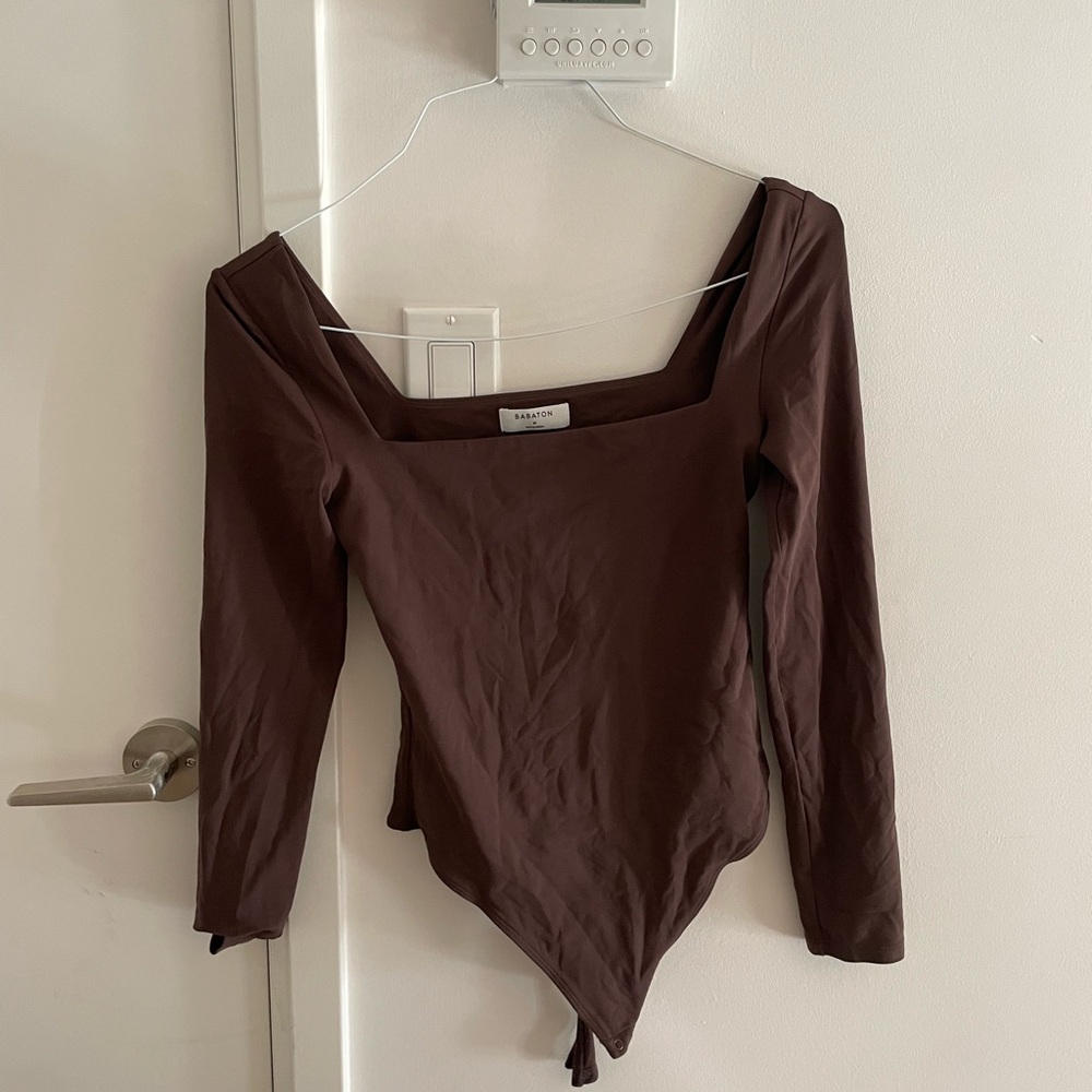 Brown Long Sleeve Women's Top Contour Aritzia